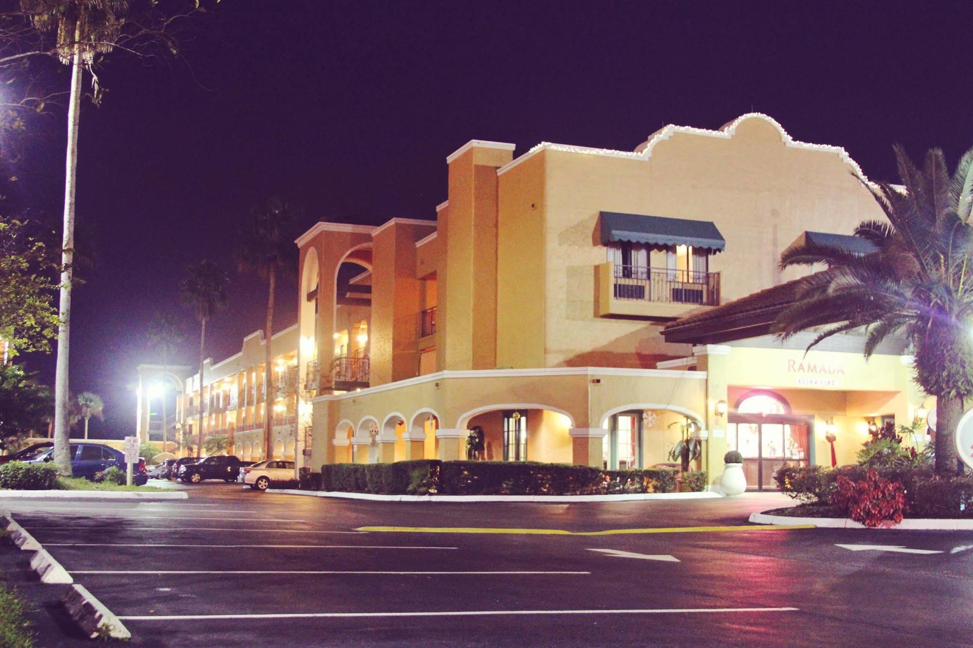 Ramada By Wyndham Kissimmee Downtown Hotel Exterior photo